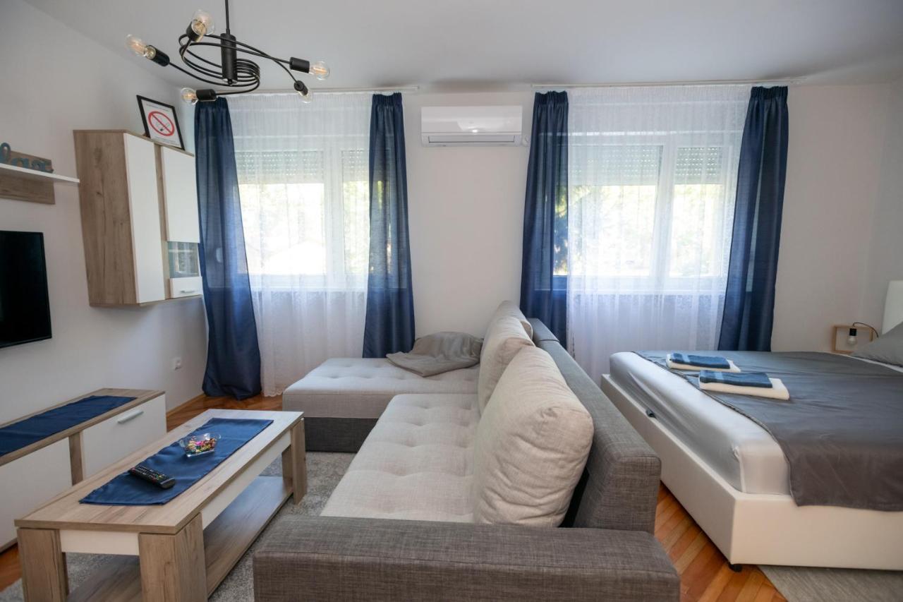 Apartman Studio Blue Суботица Екстериор снимка