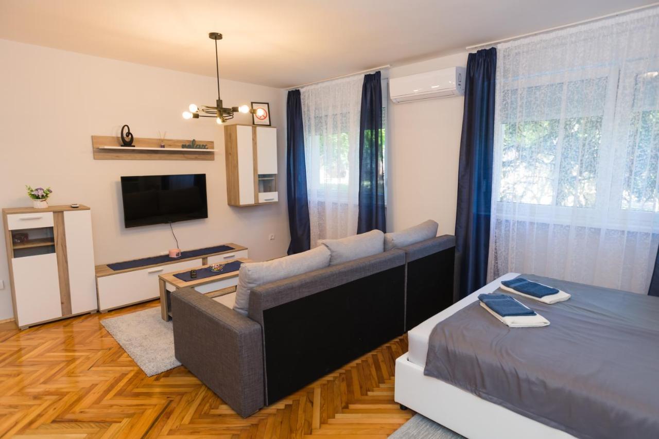 Apartman Studio Blue Суботица Екстериор снимка