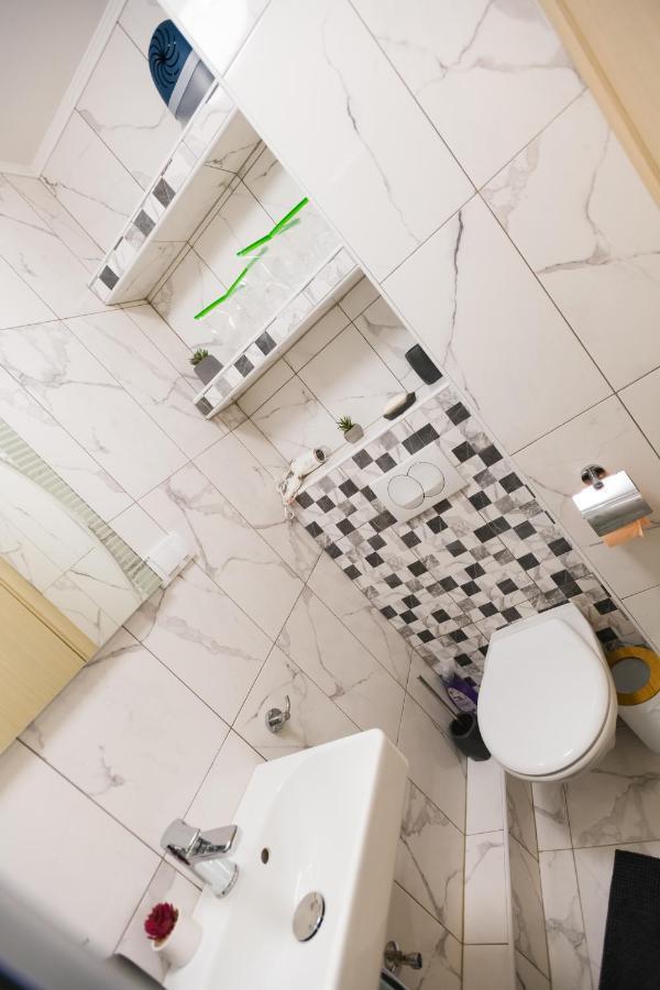 Apartman Studio Blue Суботица Екстериор снимка